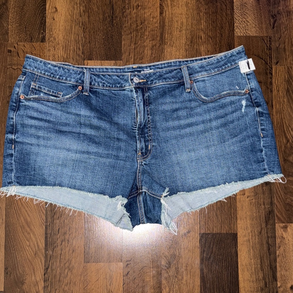 NWT Old Navy Women's High Rise OG Straight Jean Shorts (size 22)